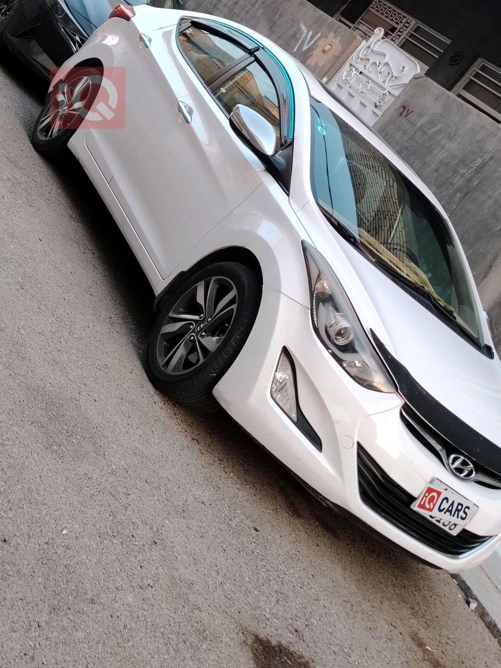 هيونداي النترا